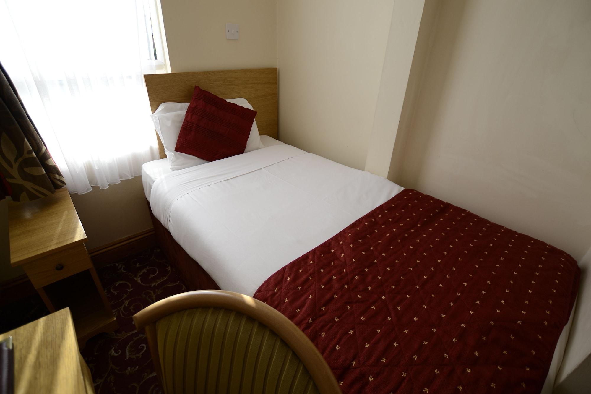 Britannia Inn Hotel Ilford Buitenkant foto