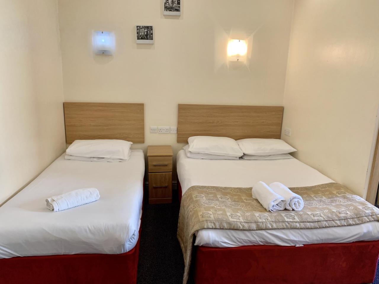 Britannia Inn Hotel Ilford Buitenkant foto